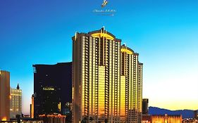 Amalz 2 Bed 3 Bath Balcony Suites At Mgm Signature !
